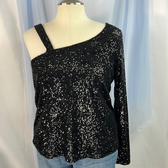 Cable & Gauge Tops Cable Guage One Sleeve Black Sequin Lined Top Xl